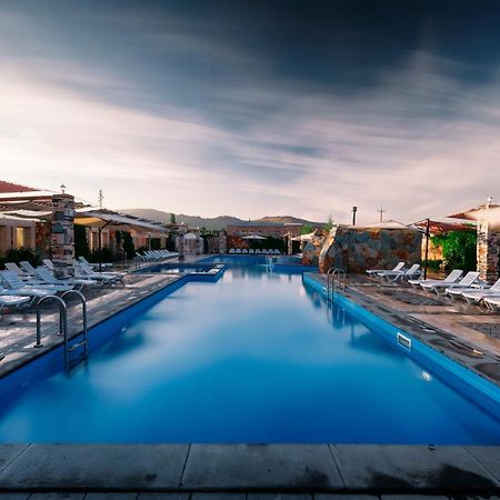 Maria Resort Севан Экстерьер фото